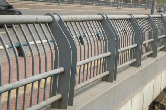 來看看陽泉鋼結(jié)構光柵是個什么東東